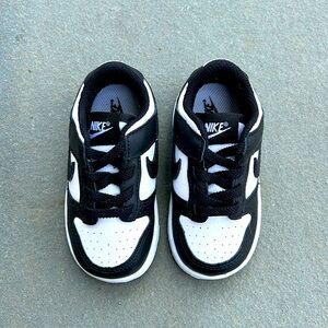 NIKE 4.5 Toddler Sneaker Never Worn